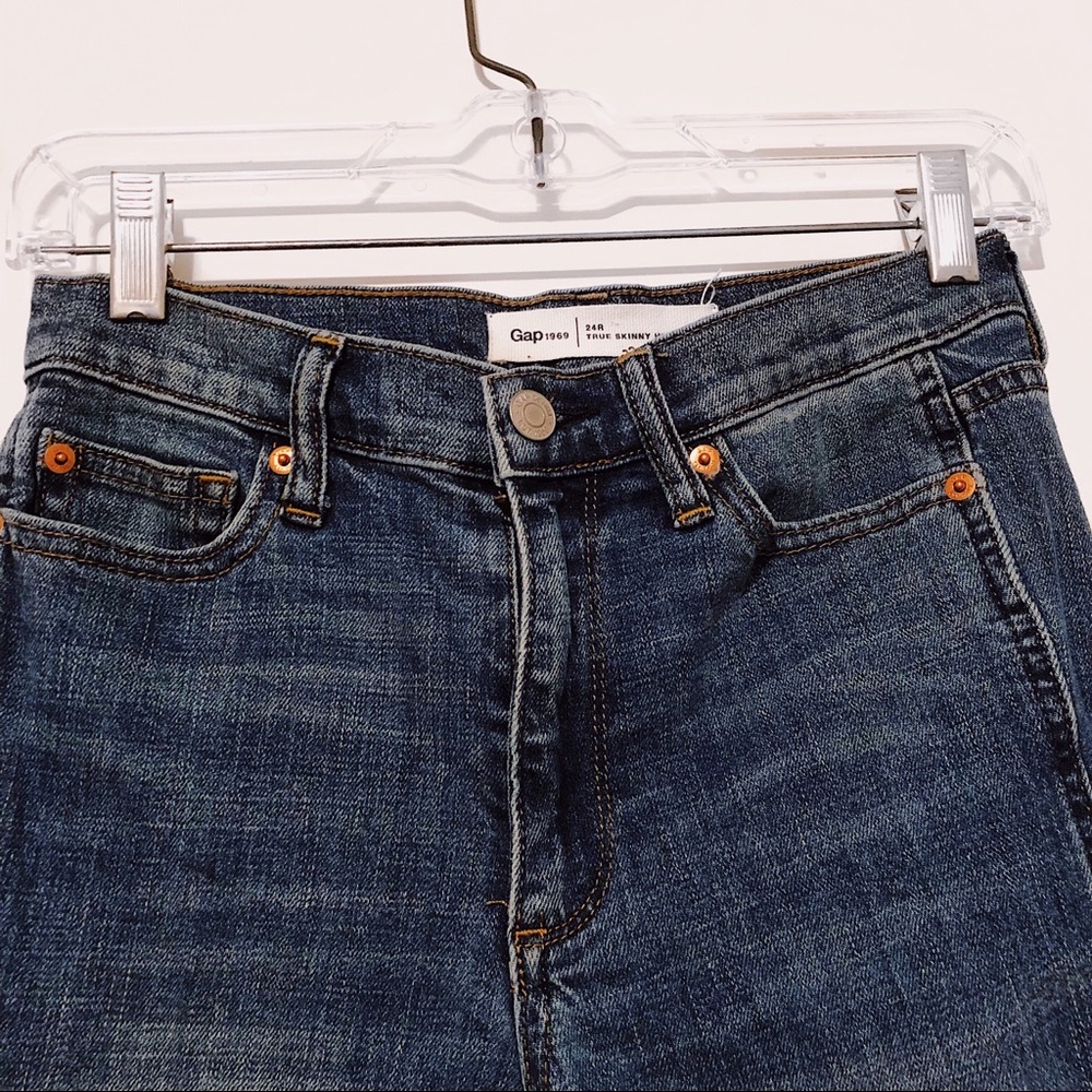 Gap Jeans